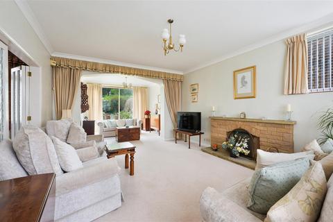 4 bedroom detached house for sale, Longdown Lane North, Epsom