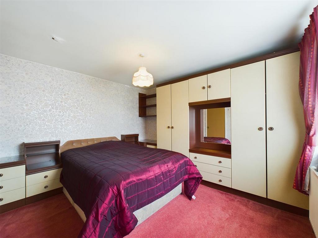 Bedroom:
