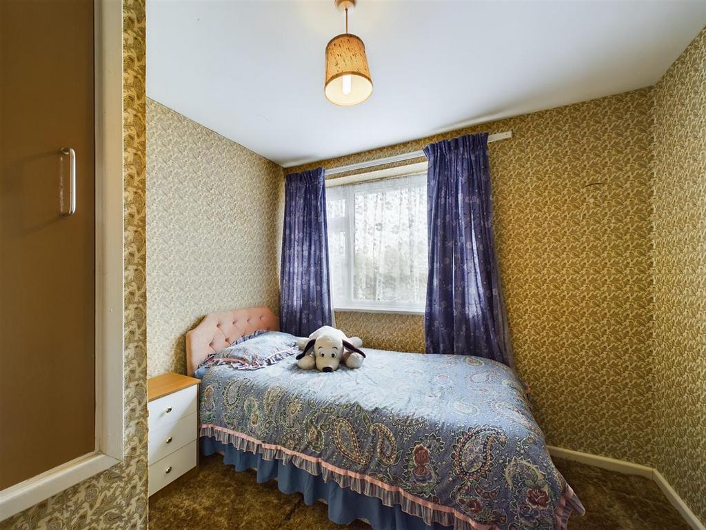 Bedroom: