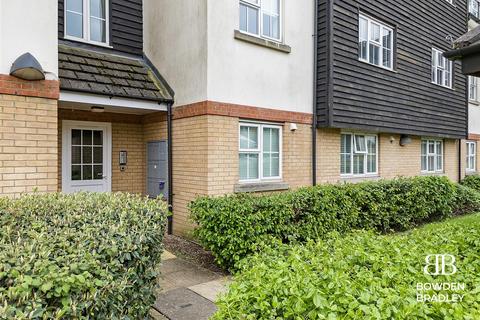 2 bedroom apartment for sale, Retreat Way, Chigwell