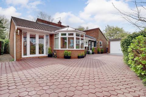 2 bedroom detached bungalow for sale, Main Street, Ellerker