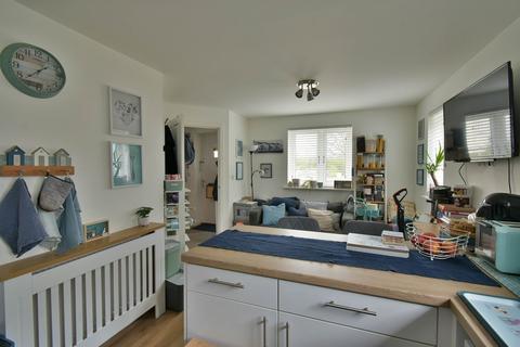 10 Redgrove Close, Bexhill-on-sea, TN39 5FD