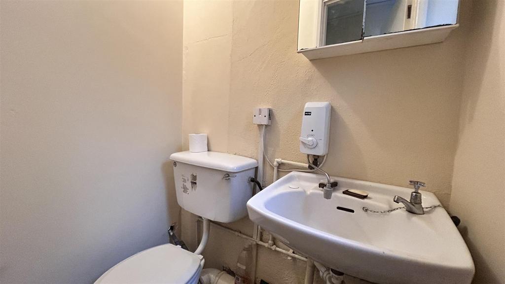 Cloackroom.jpg