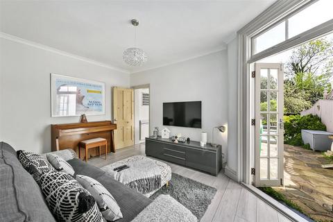 3 bedroom semi-detached house for sale, Munster Road, Teddington