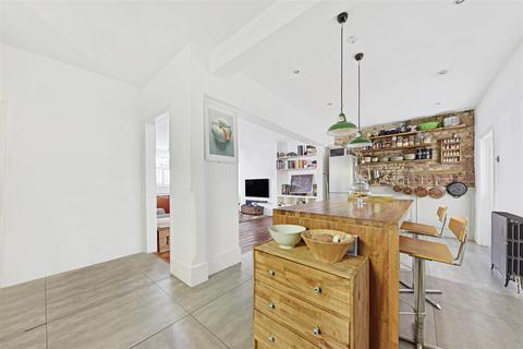 2 bedroom flat for sale, Lordship Park, N16