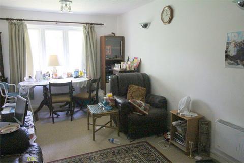 2 bedroom flat for sale, Gatting Close, Pavilion Way, Edgware, Edgware, HA8