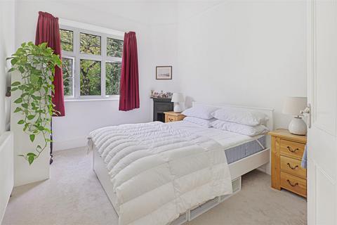 1 bedroom flat for sale, Green Lanes, London