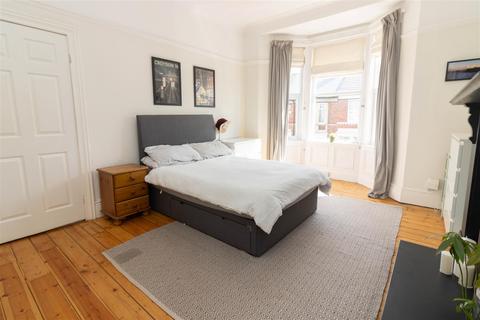 3 bedroom property for sale, Belford Terrace, North Shields