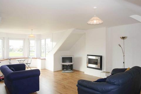 2 bedroom flat to rent, Percy Park Road, Tynemouth Village, Tynemouth