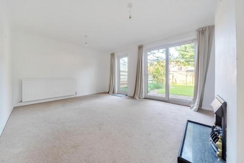 3 bedroom end of terrace house for sale, Oaktree Close, Colden Common, Winchester