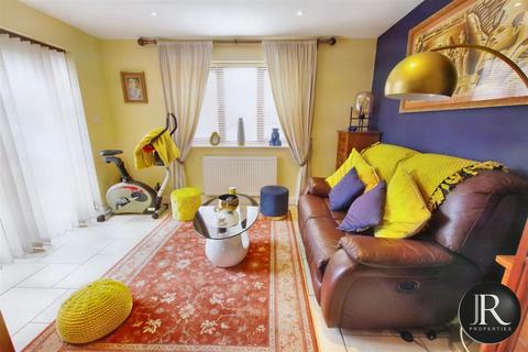 3 bedroom detached house for sale, Wordsworth Close, Armitage WS15