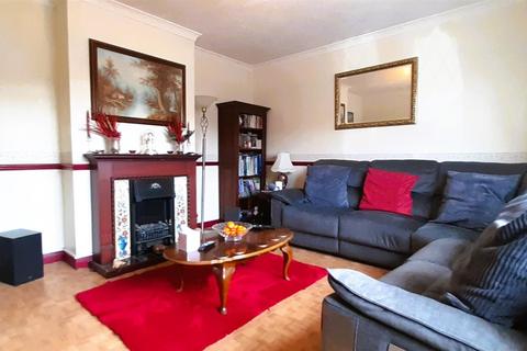 3 bedroom end of terrace house for sale, Rokesby Road, Slough SL2