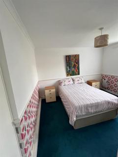 2 bedroom flat for sale, Cedar Road, Hounslow TW4
