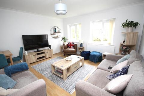 2 bedroom flat for sale, Rosehill Mansions, Rosehill Drive, Aughton L39