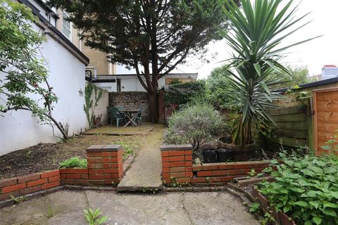 1 bedroom flat to rent, Guildford Road, Brighton