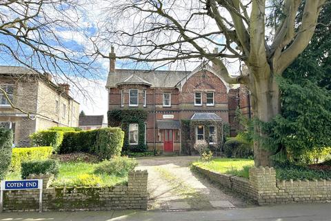 4 bedroom villa for sale, Coten End, Warwick