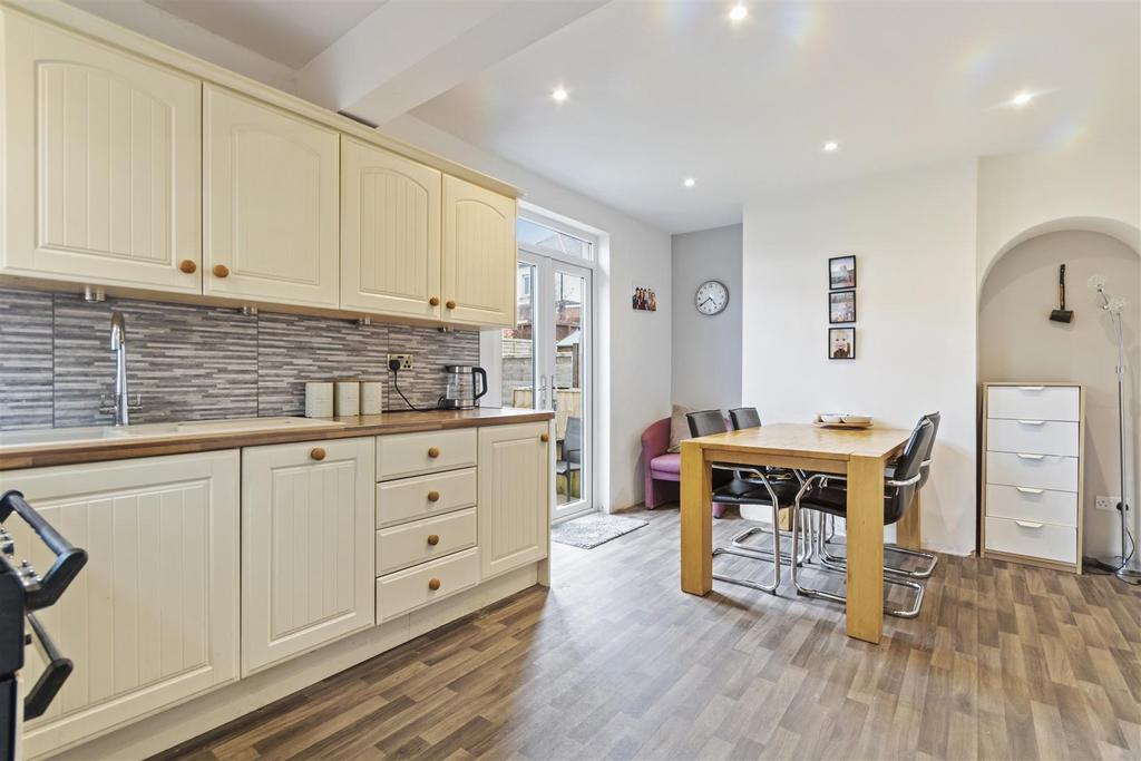 Family dining kitchen
