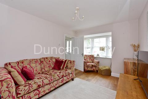4 bedroom semi-detached house for sale, Dugdale Hill Lane, Potters Bar EN6