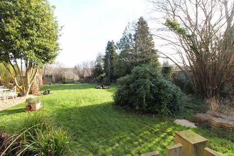 29 The Square, Spencers Wood, Reading, RG7 1BS