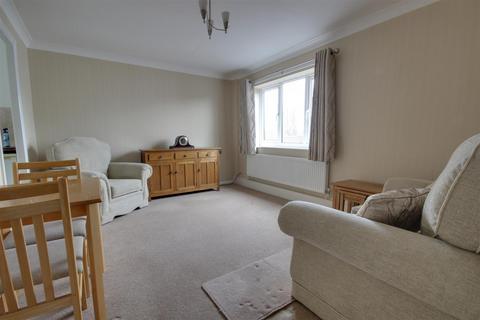 2 bedroom flat for sale, Durham Mews, Butt Lane, Beverley