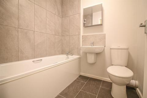 2 bedroom ground floor flat to rent, St. Just Place, Newcastle Upon Tyne