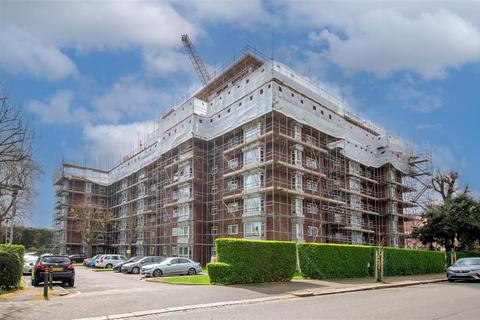 3 bedroom flat for sale, Raffles House, Brampton Grove, Hendon