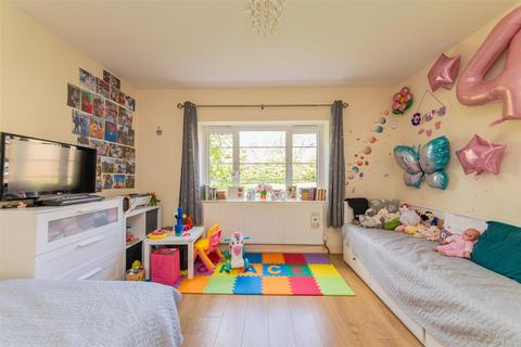 2 bedroom flat for sale, Great North Road, East Finchley