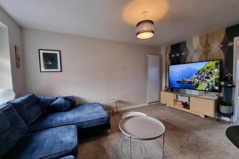 36 Laburnum Close, Hollywood, Birmingham, B47 5QW