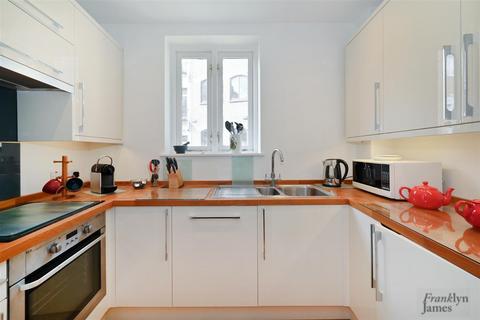 1 bedroom apartment for sale, 90 Three Colt Street, Limehouse, London, E14