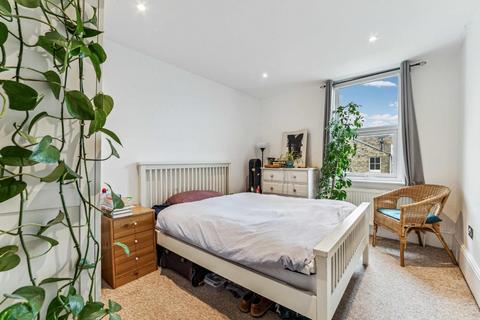2 bedroom maisonette for sale, Railton Road, SE24