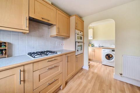 3 Andover Drive, Fleet, GU51 1BA