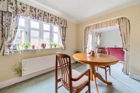 3 Andover Drive, Fleet, GU51 1BA