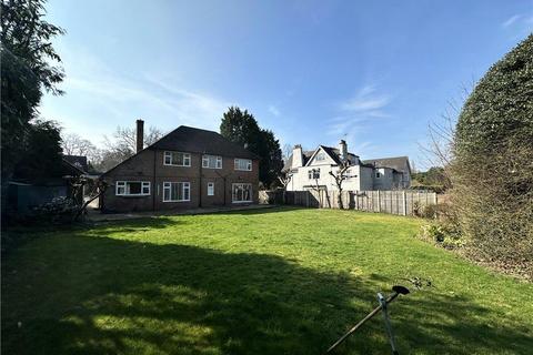 4 bedroom detached house for sale, Brackendale Close, Surrey GU15