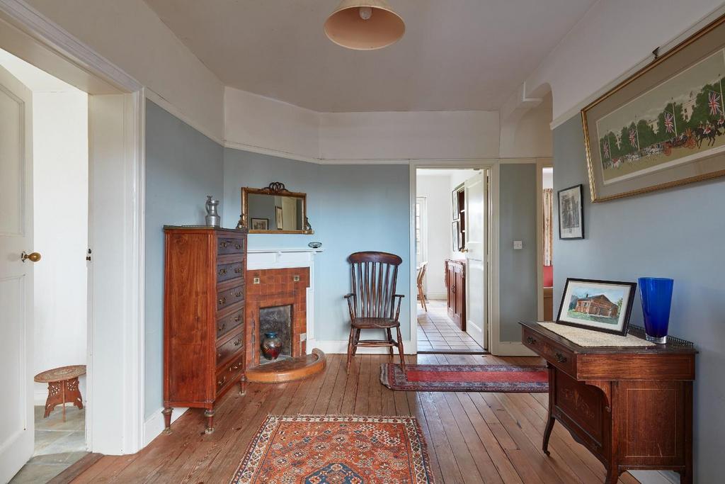 143 Huntingdon Road 020424 2.jpg