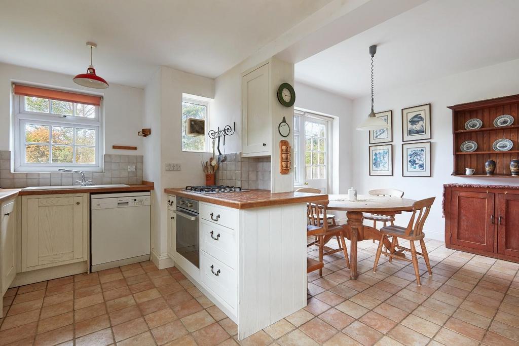 143 Huntingdon Road 020424 6.jpg