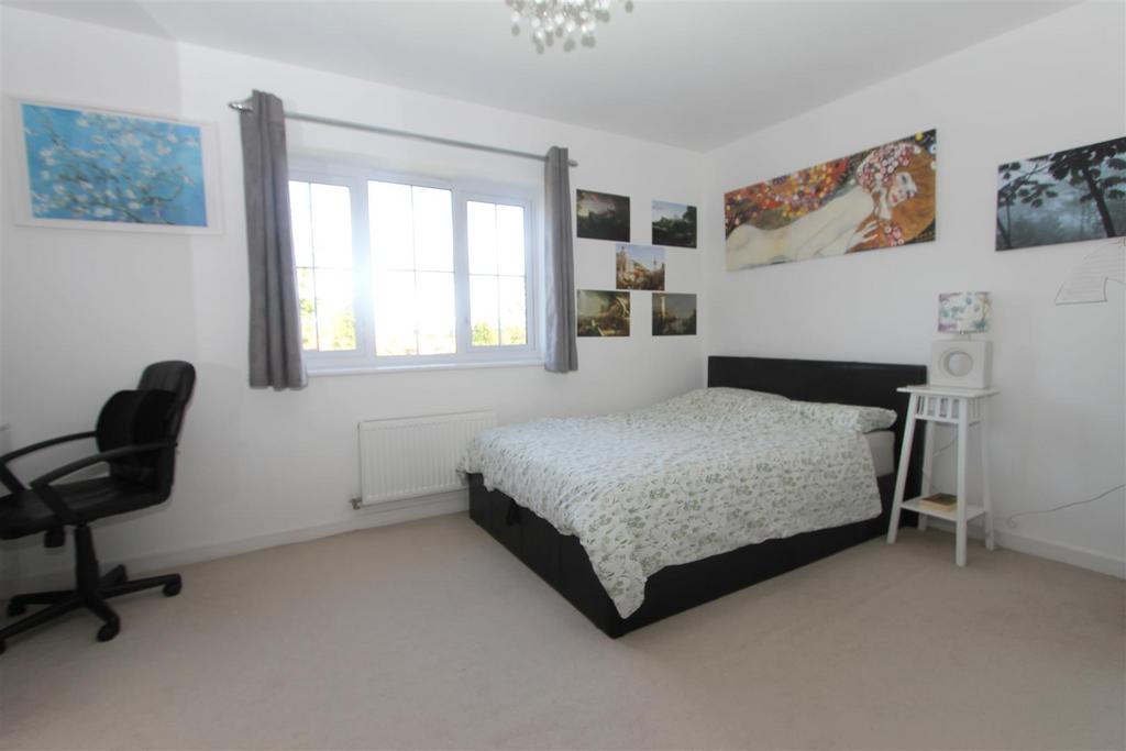 Bedroom 1.jpg