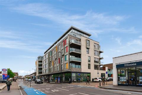 2 bedroom flat for sale, Cavendish Road, Colliers Wood SW19