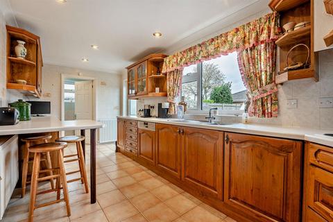 3 bedroom detached house for sale, Sandling Lane, Penenden Heath, Maidstone