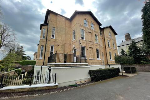 2 bedroom apartment to rent, Apt 4 Chesham House, Stamford Road, Bowdon