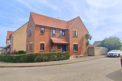 5 bedroom detached house for sale, Anson Close, South Woodham Ferrers