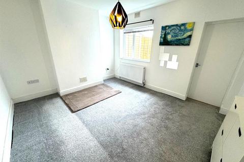1 bedroom ground floor flat to rent, Haden Hill, Wolverhampton, WV3 9PT