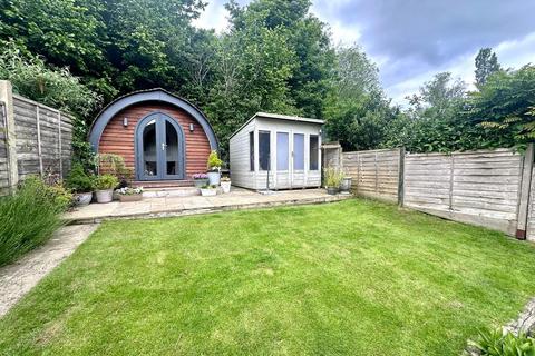 3 bedroom detached house for sale, Church Road, Basingstoke RG25