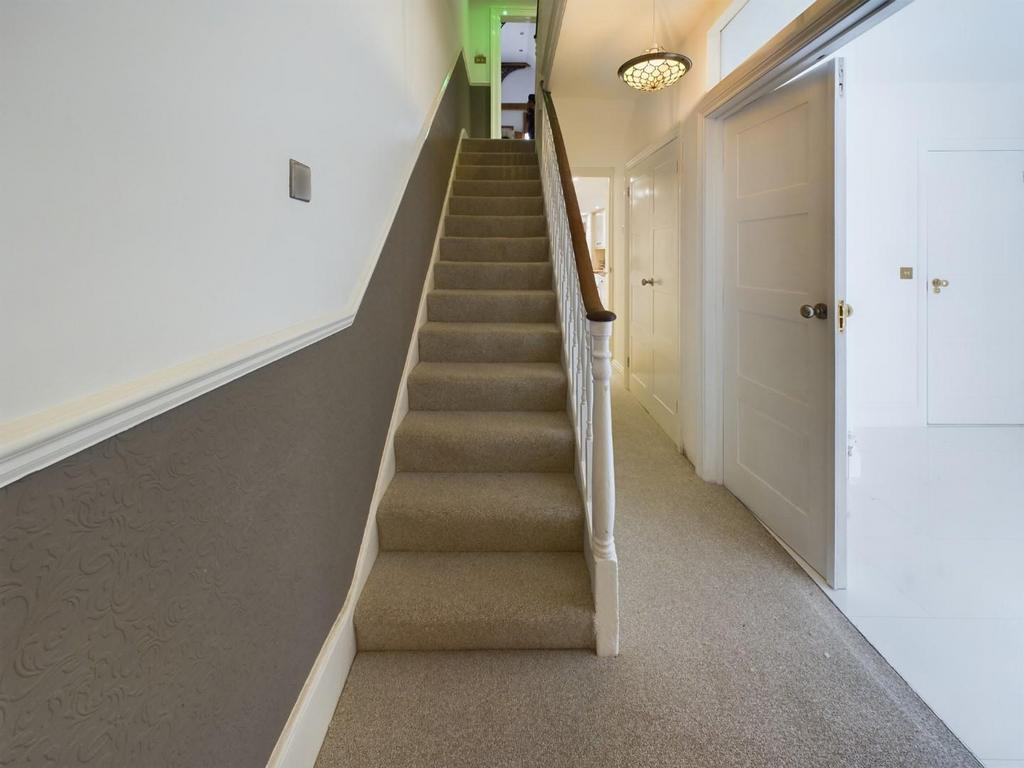 Hallway.jpg
