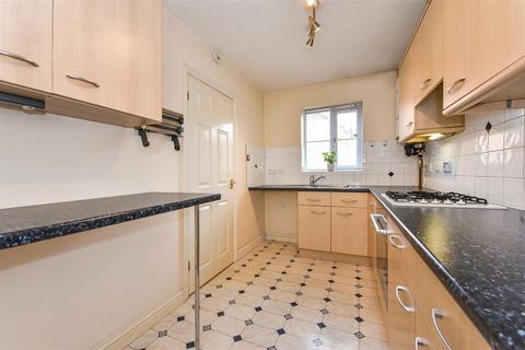 3 bedroom house for sale, Vestry Close, Andover