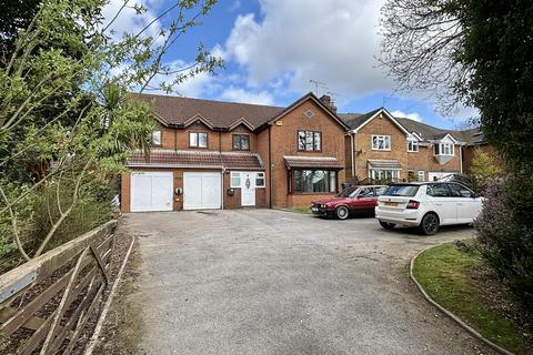 4 bedroom detached house for sale, Deans Drove, Poole BH16