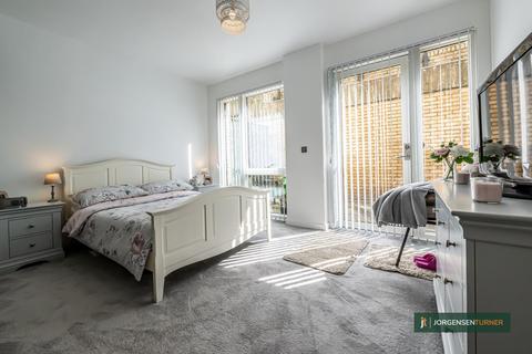 1 bedroom flat for sale, Cambridge Avenue, London, NW6