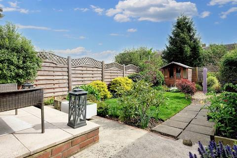 10 Tylers Close, Chelmsford, CM2 9DY