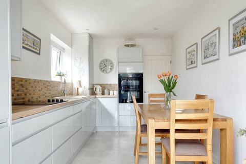 10 Tylers Close, Chelmsford, CM2 9DY