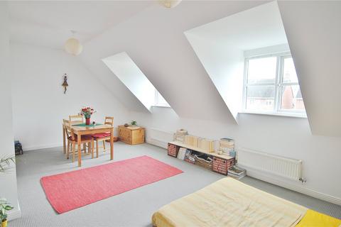 2 bedroom apartment for sale, Hilly Orchard, Stroud, Gloucestershire, GL5