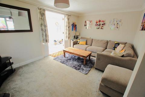 3 bedroom end of terrace house for sale, Briars Close, Hatfield